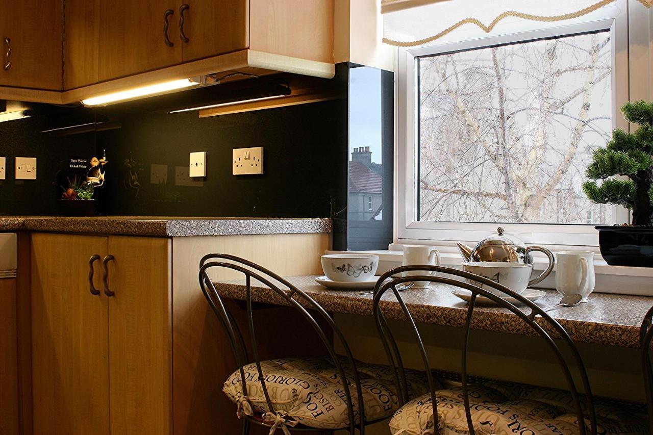Linden Apartment สเตอร์ลิง ภายนอก รูปภาพ